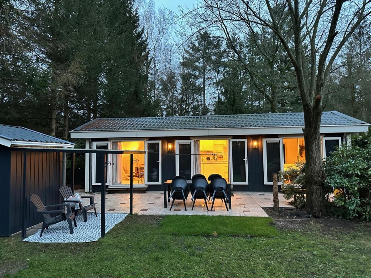 Stayatsas Tiny House Julia In De Bossen Op De Veluwe! เอเปอ ภายนอก รูปภาพ