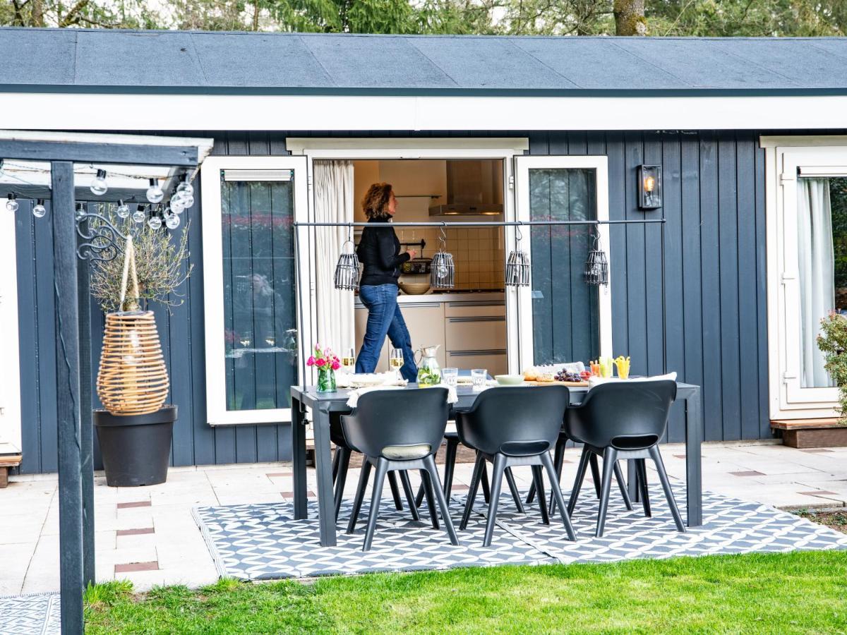 Stayatsas Tiny House Julia In De Bossen Op De Veluwe! เอเปอ ภายนอก รูปภาพ