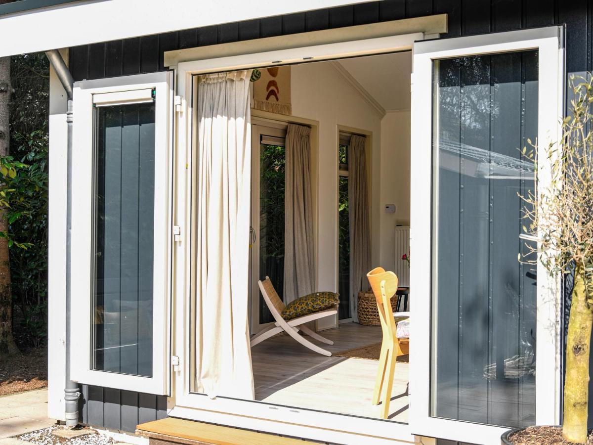 Stayatsas Tiny House Julia In De Bossen Op De Veluwe! เอเปอ ภายนอก รูปภาพ