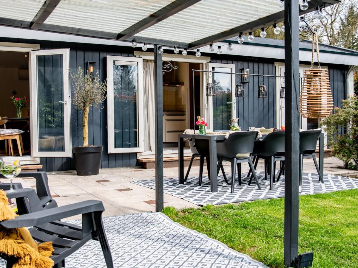 Stayatsas Tiny House Julia In De Bossen Op De Veluwe! เอเปอ ภายนอก รูปภาพ